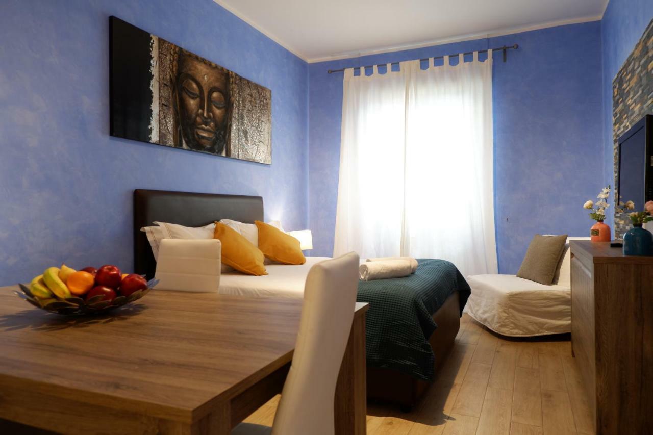 The Blue Strawberry House In San Giovanni Roma Exterior foto